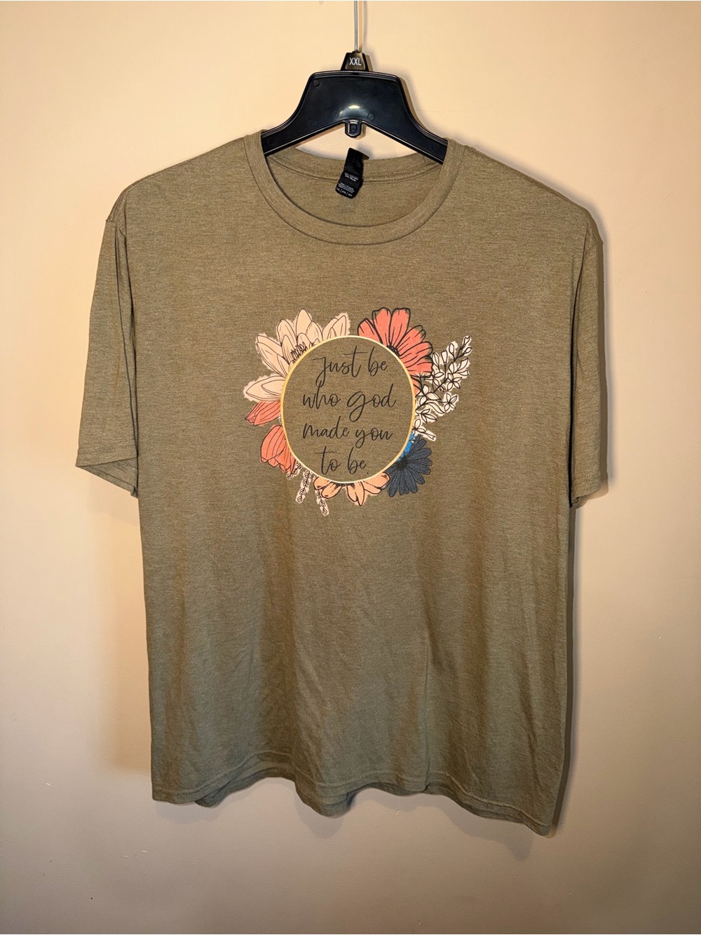 District Women’s ‘Just Be Who God Made You to Be’ Graphic Tee